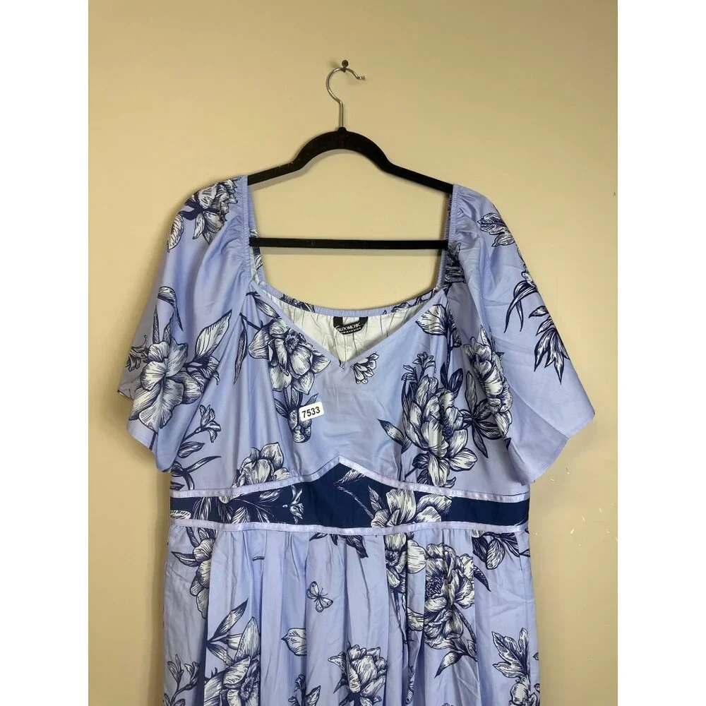 bloom chic nwt size 18/20 over sized blue floral sweet heart neckline fluttered - Picture 2 of 11